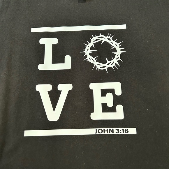 LOVE John 3:16 Tee shirt size XL - Picture 2 of 3